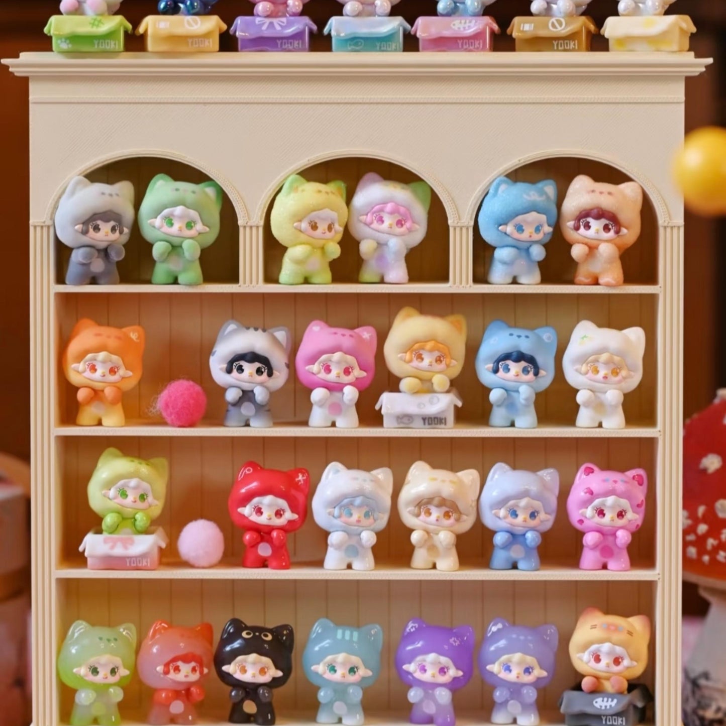 Yooki cat on the loose Mini Bean Blind Bag