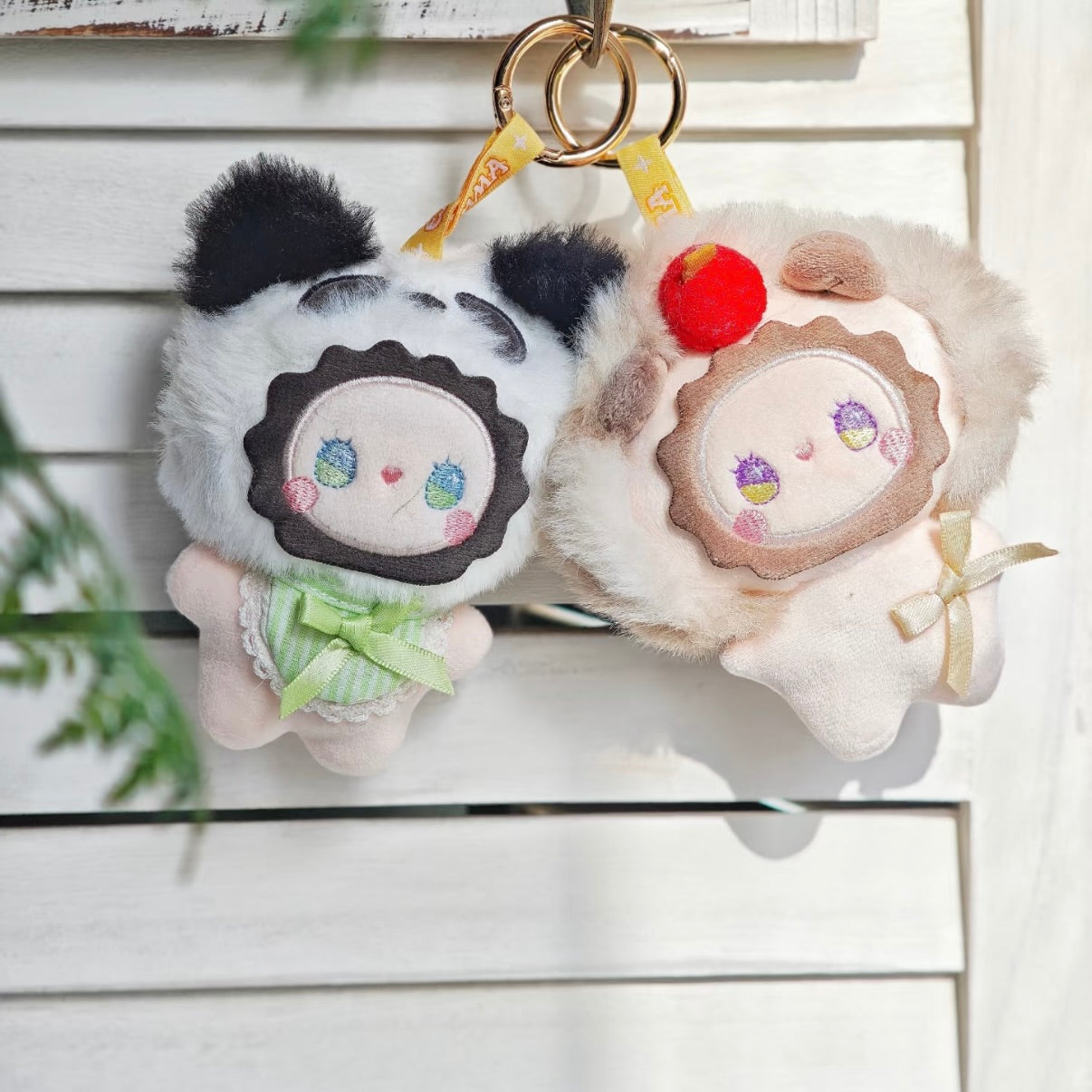 Emma Fuzzy Family Squishy Series Blind Box