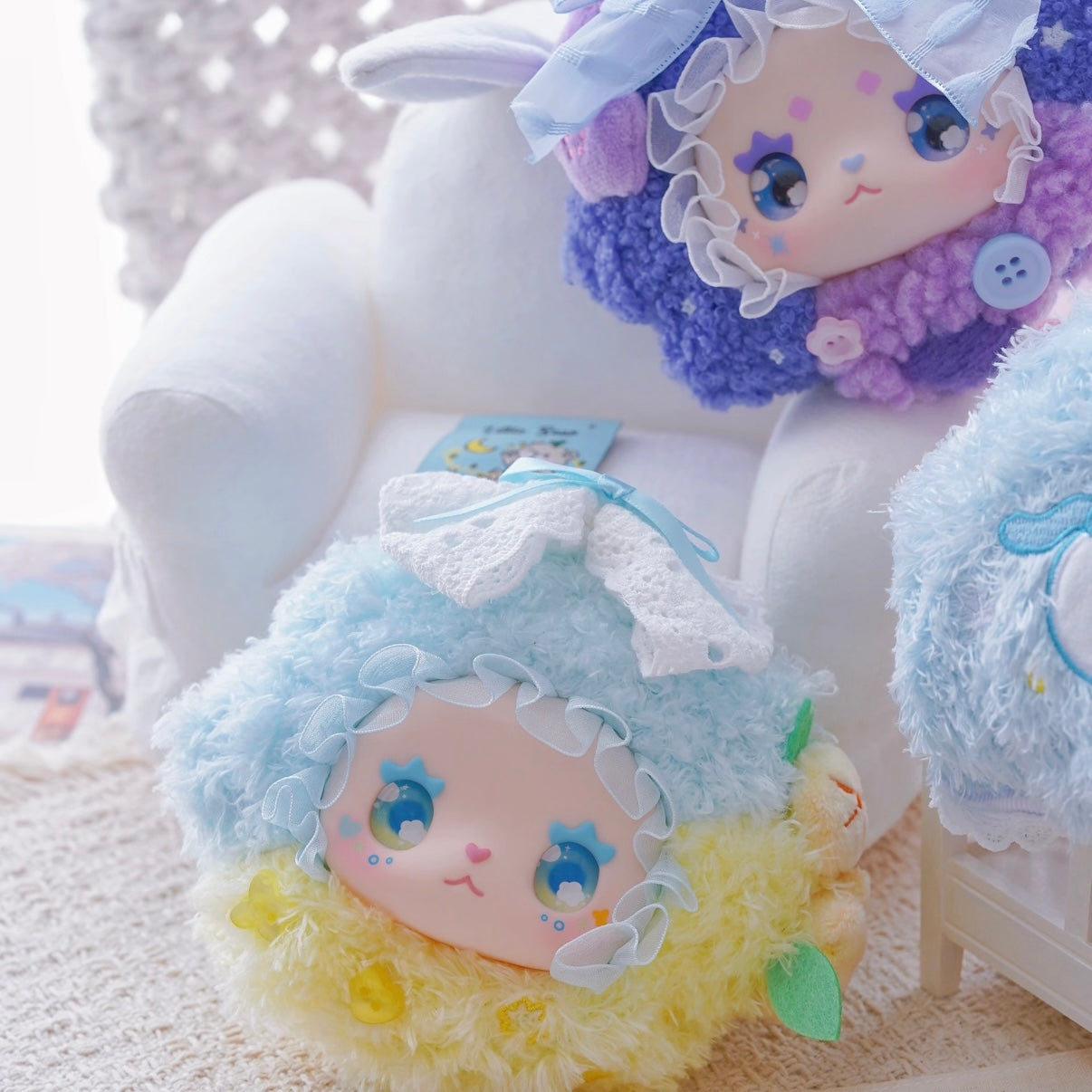 LOVELY EMMA Floral Seasons Series