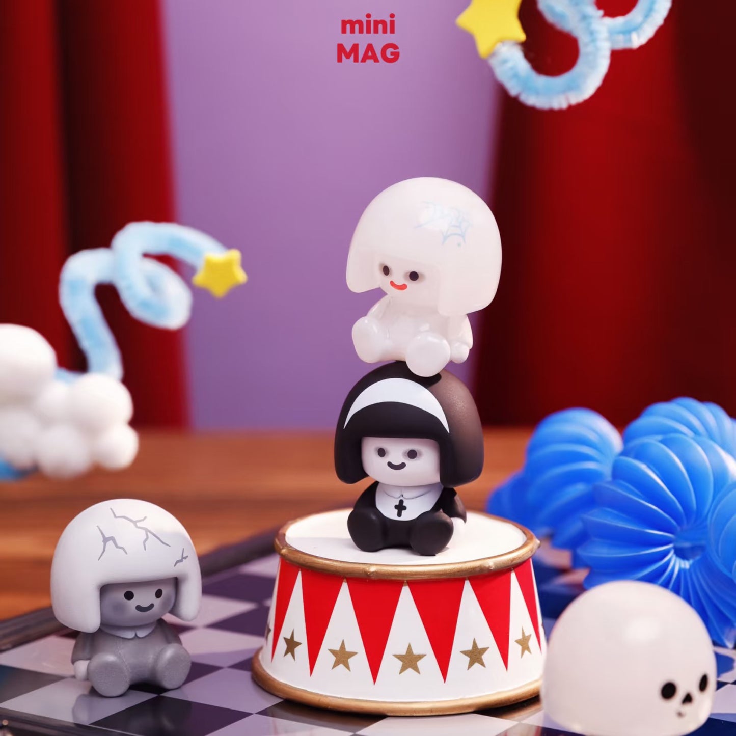 Mini Mag Cos Party Series Mini Art Toy Collection
