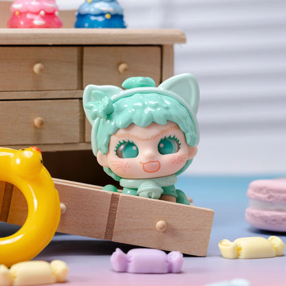 WAKUKU playing with Cats and Dogs Series