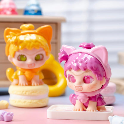 WAKUKU playing with Cats and Dogs Series